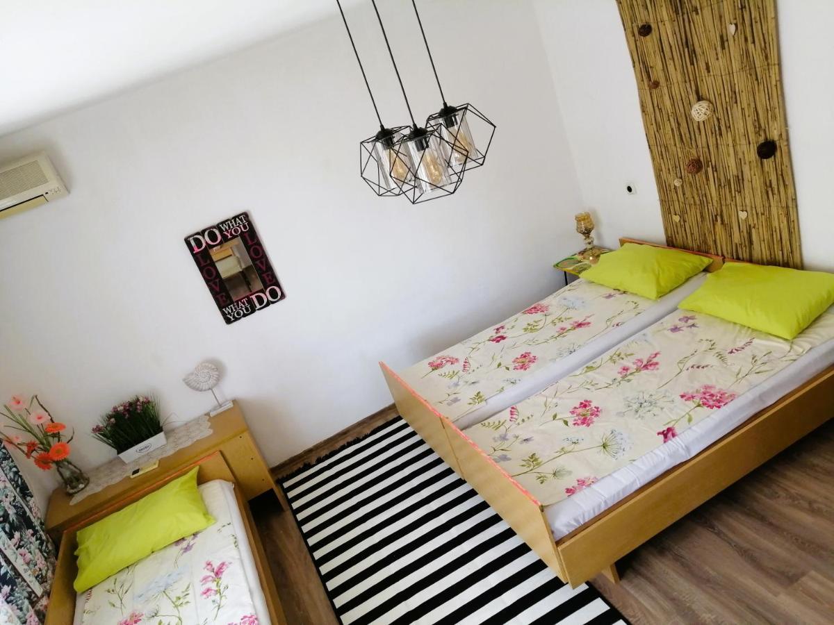 Guest House Hei Taka سوزوبول المظهر الخارجي الصورة