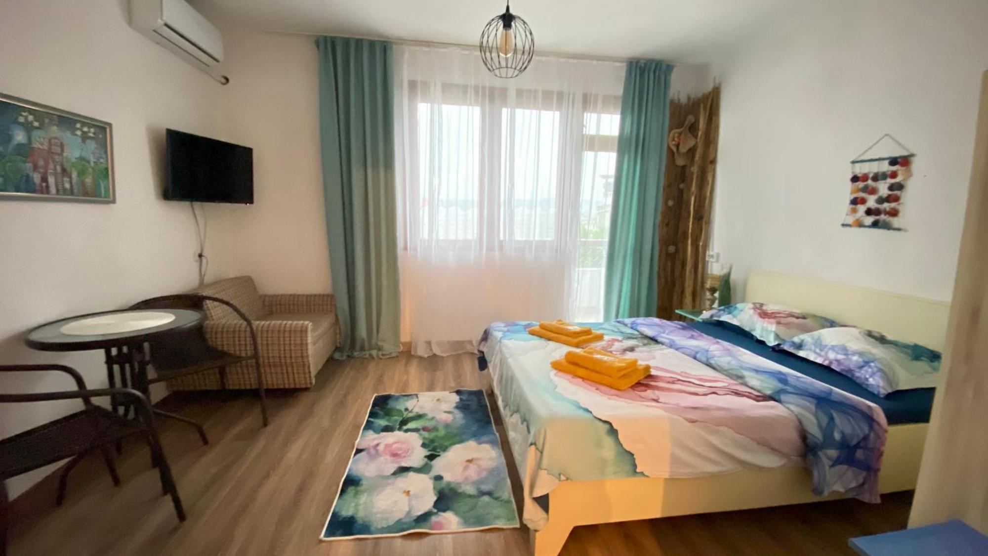 Guest House Hei Taka سوزوبول المظهر الخارجي الصورة