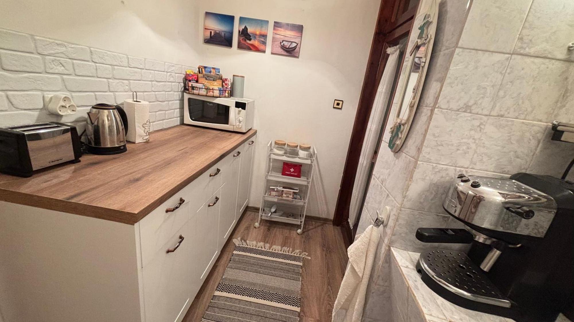 Guest House Hei Taka سوزوبول المظهر الخارجي الصورة