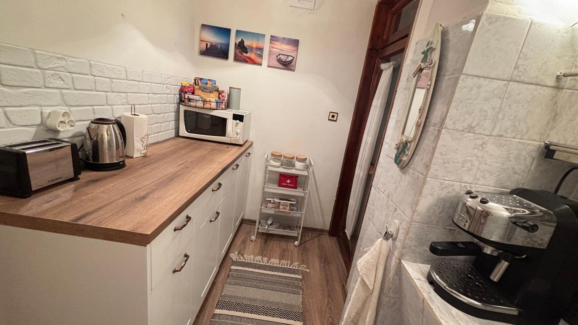 Guest House Hei Taka سوزوبول المظهر الخارجي الصورة