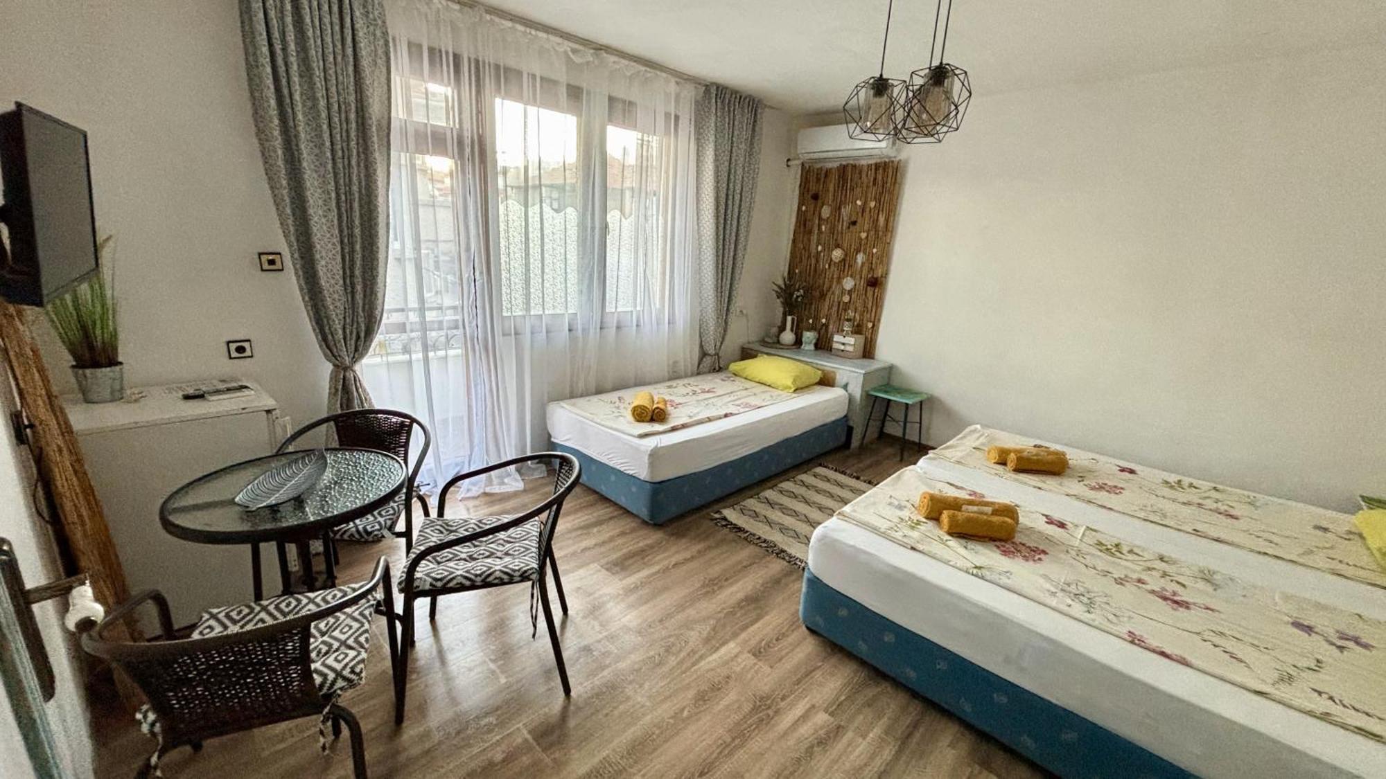 Guest House Hei Taka سوزوبول المظهر الخارجي الصورة