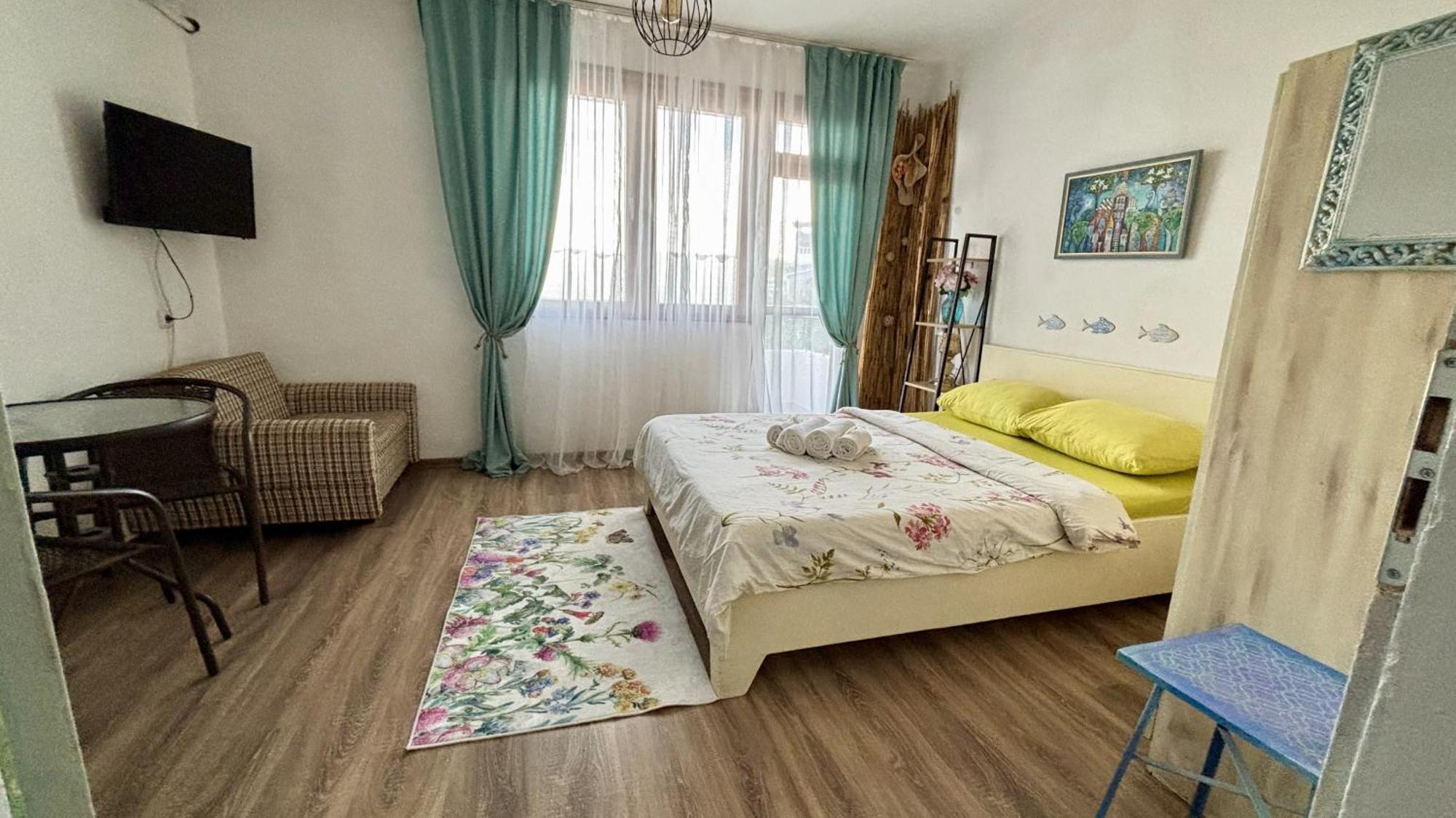 Guest House Hei Taka سوزوبول المظهر الخارجي الصورة