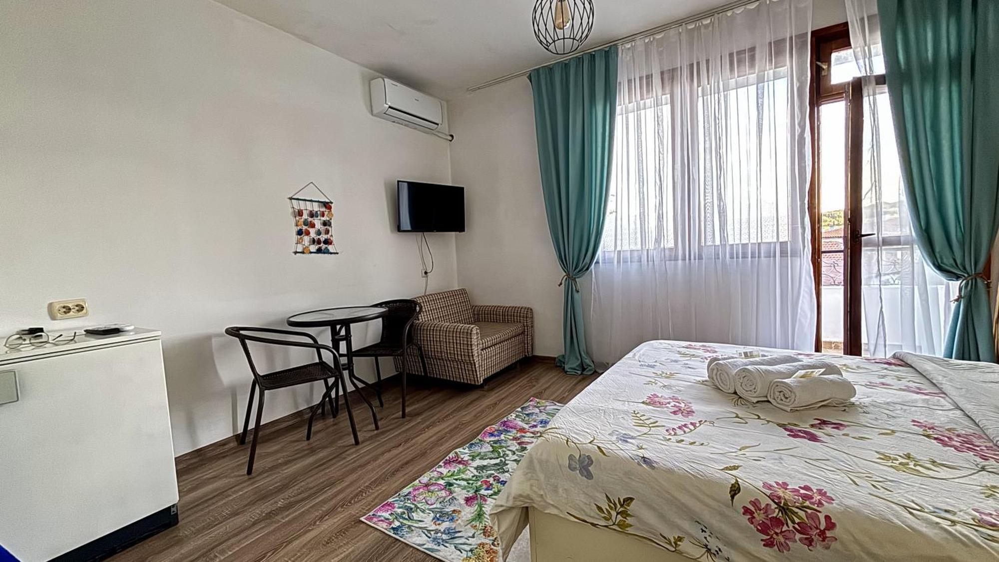 Guest House Hei Taka سوزوبول المظهر الخارجي الصورة